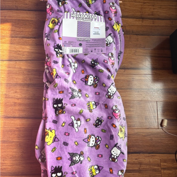 Hello kitty blanket 🧡 - Picture 1 of 2